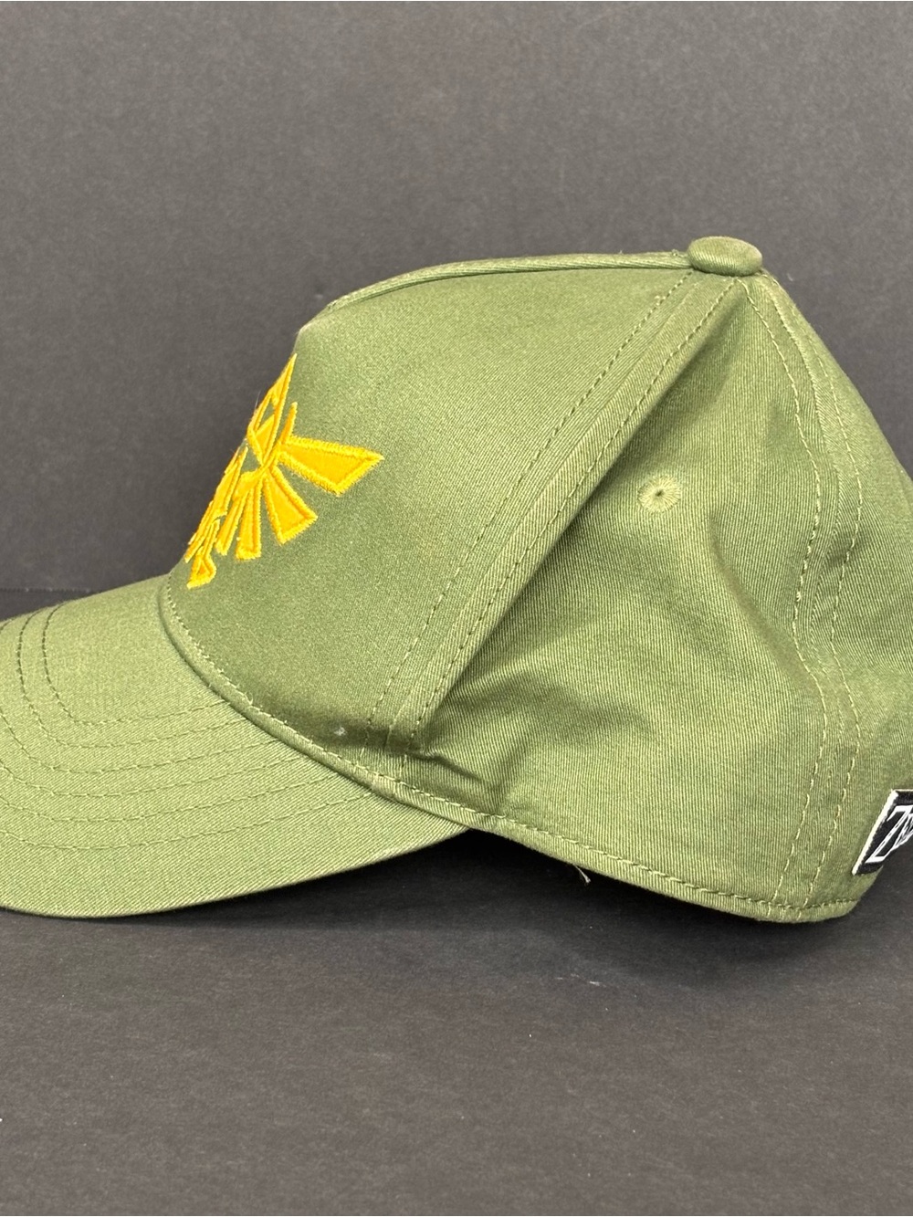 Nintendo The Legend Of Zelda Hyrule Crest Snapback Green 2023 Embroidered Hat - Picture 2 of 7